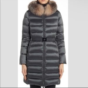 Moncler Tinuv Belted Puffer Coat Size 5 gray silver